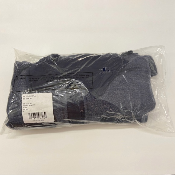 NWT Free People Blue Ruby Fleece Button Up Elbow Patch Shirt Jacket Large - Picture 7 of 8